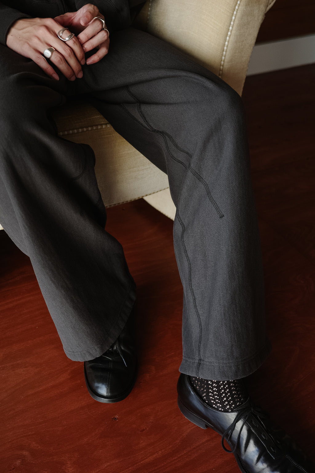 ULTERIOR FADED SILKY TERRY BAGGY SWEAT PANTS (The BORDER Edit.)