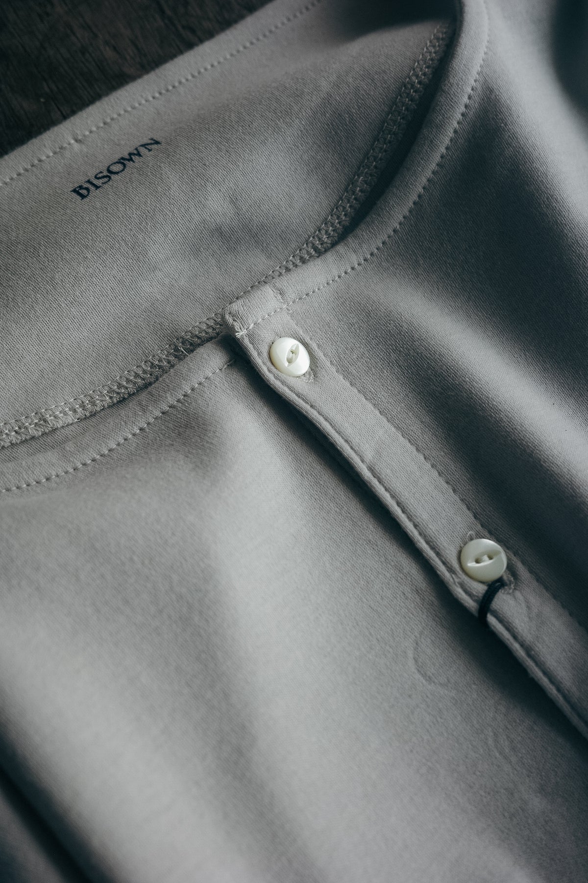 BISOWN CO/CA HENRY NECK CUT&SEWN