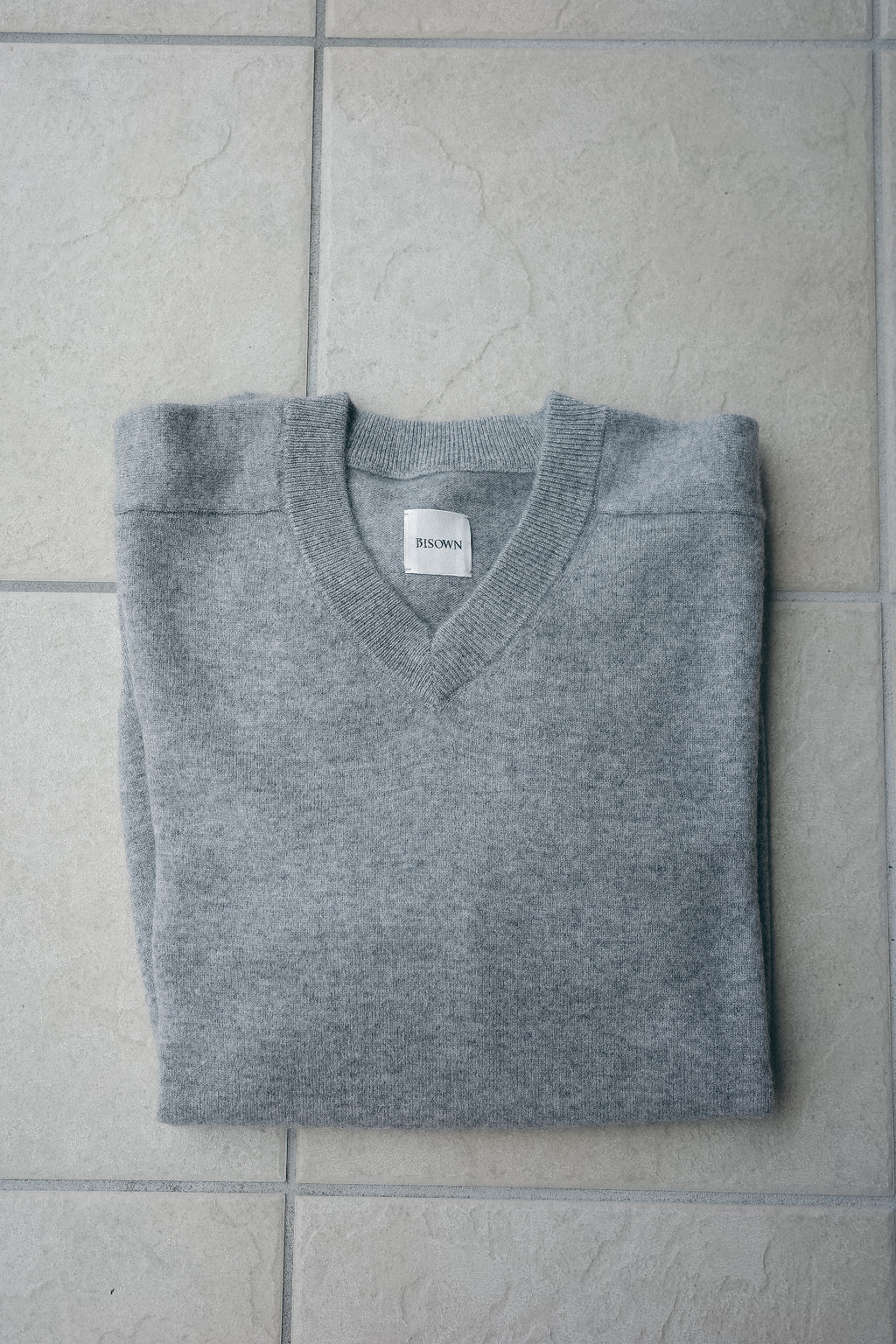 BISOWN CASHMERE B V NECK