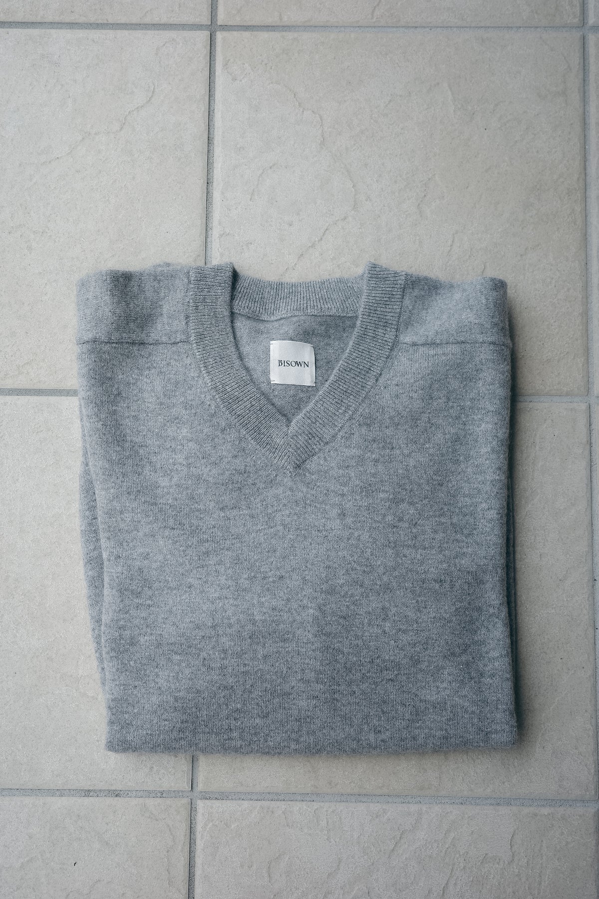 BISOWN CASHMERE B V NECK