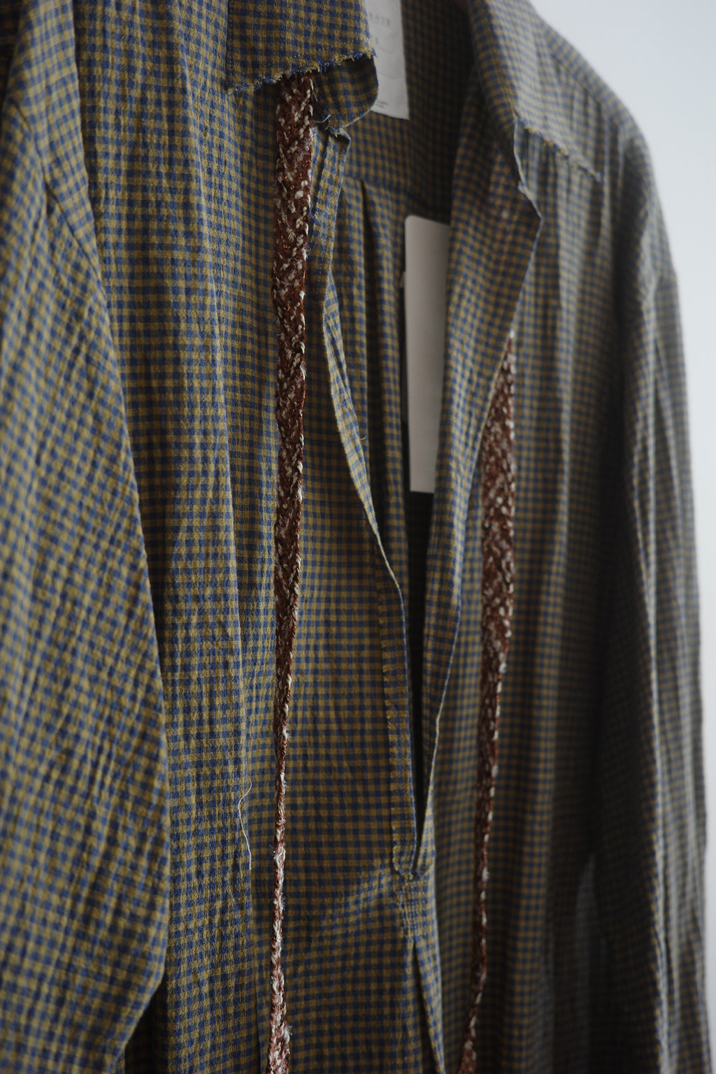 BLACKBIRD pullover shirt
