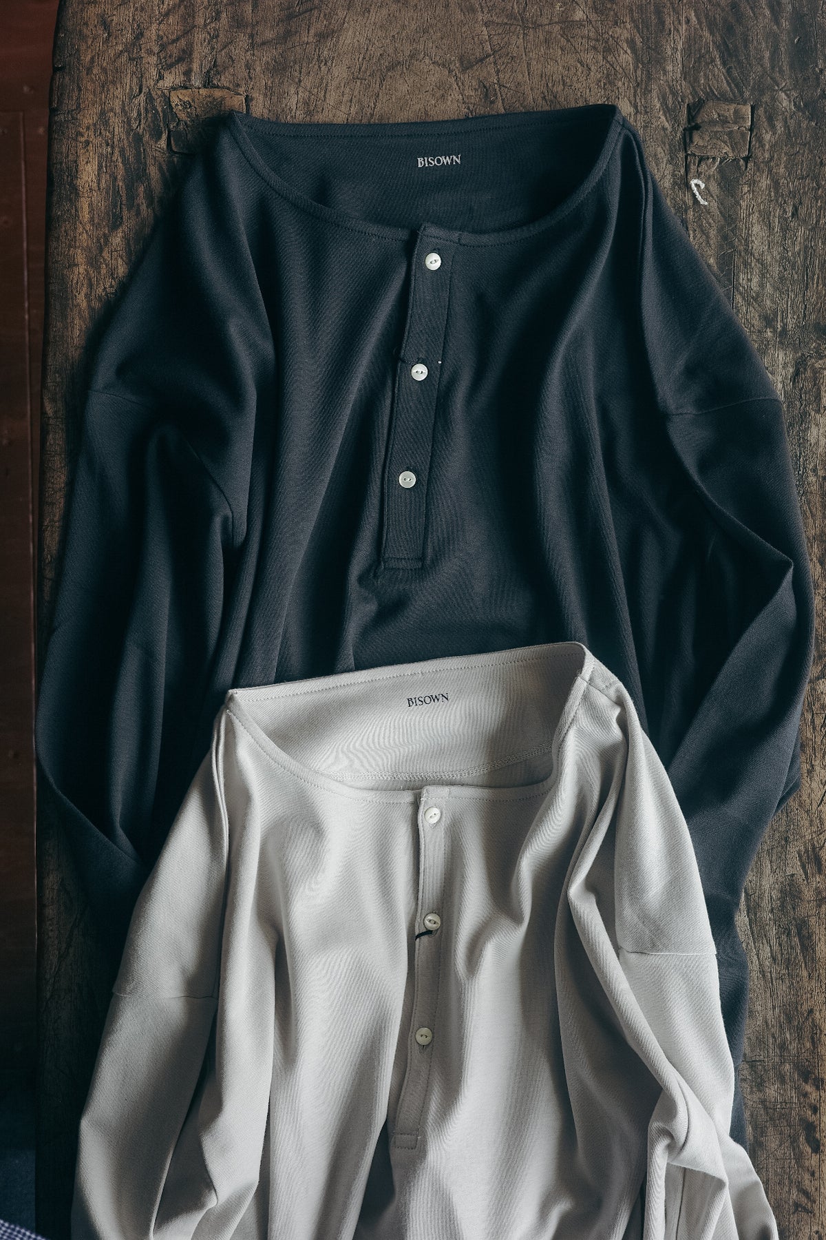BISOWN CO/CA HENRY NECK CUT&SEWN