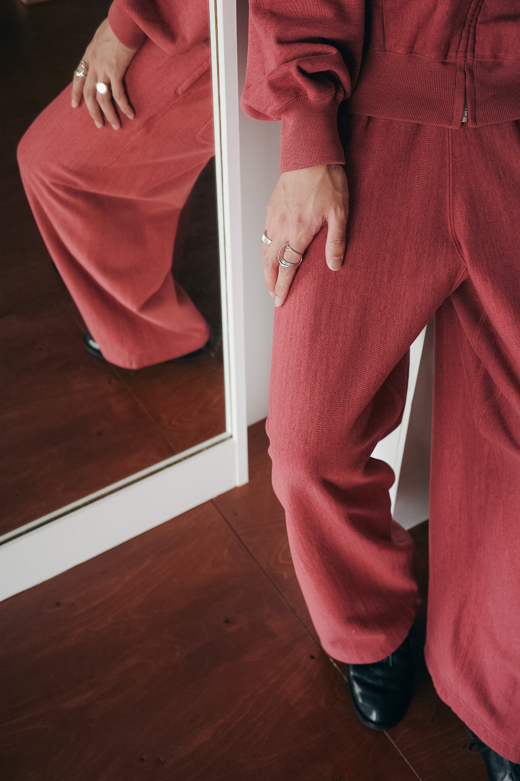 ULTERIOR FADED SILKY TERRY BAGGY SWEAT PANTS (The BORDER Edit.)