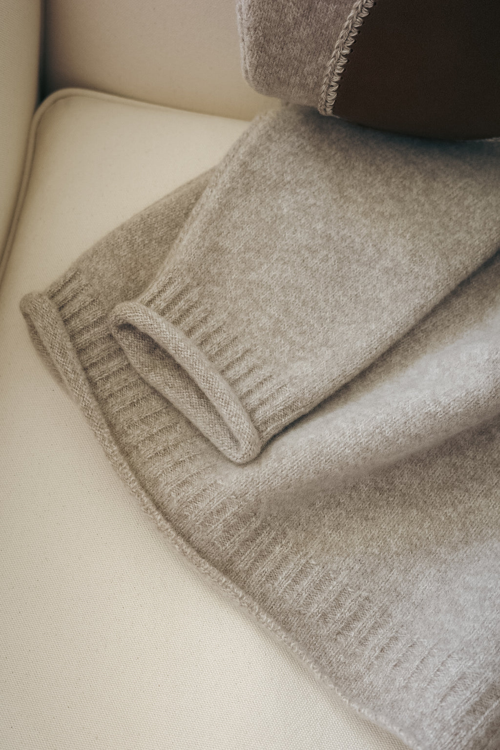 Olde H & Daughter WOOL/CASHMERE BOAT NECK P/O