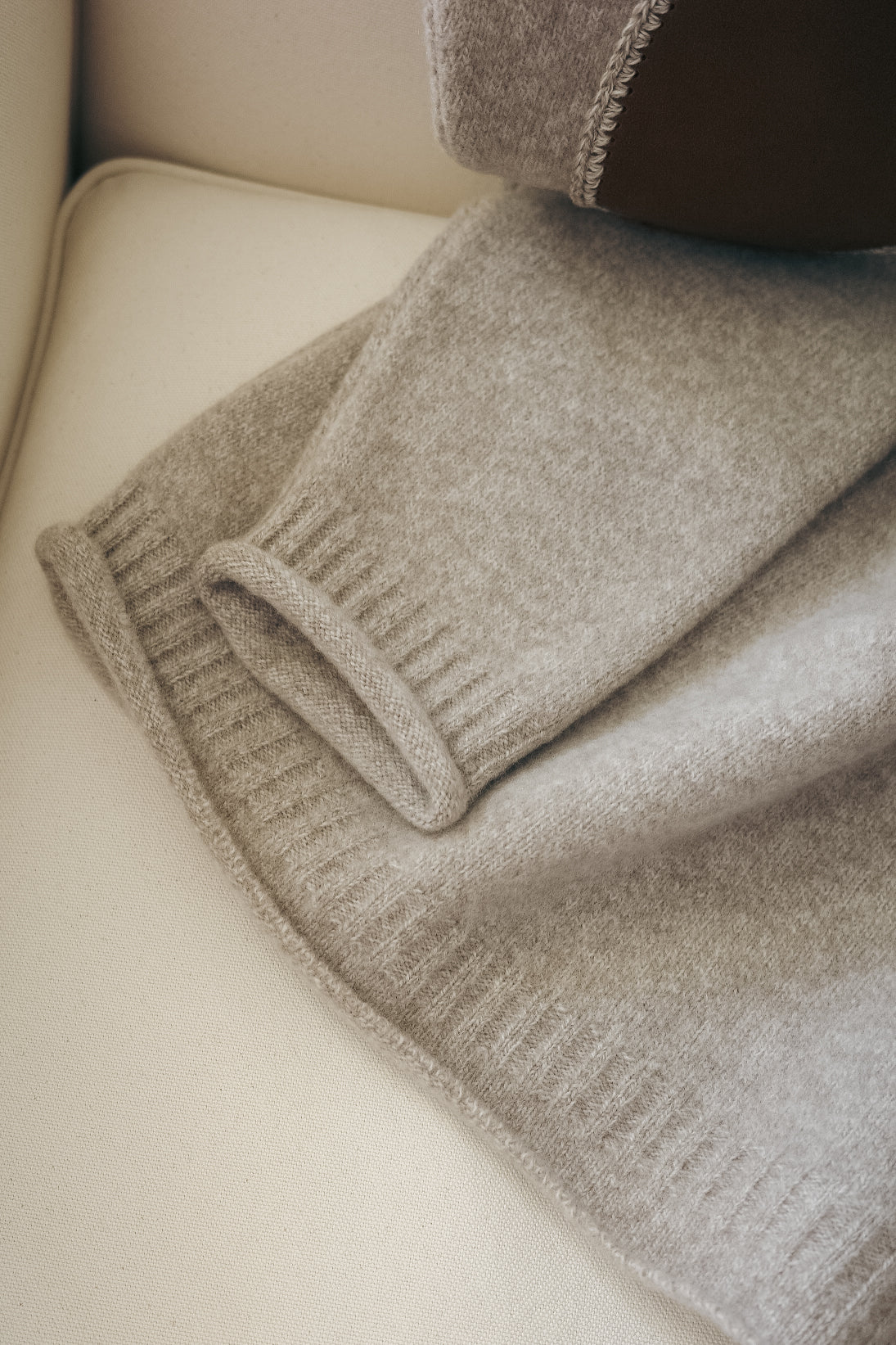 Olde H & Daughter WOOL/CASHMERE BOAT NECK P/O