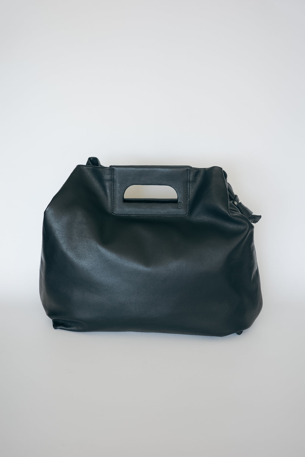 【10末-11頭 再入荷】CECCHI DE ROSSI MARKET NODO LEATHER