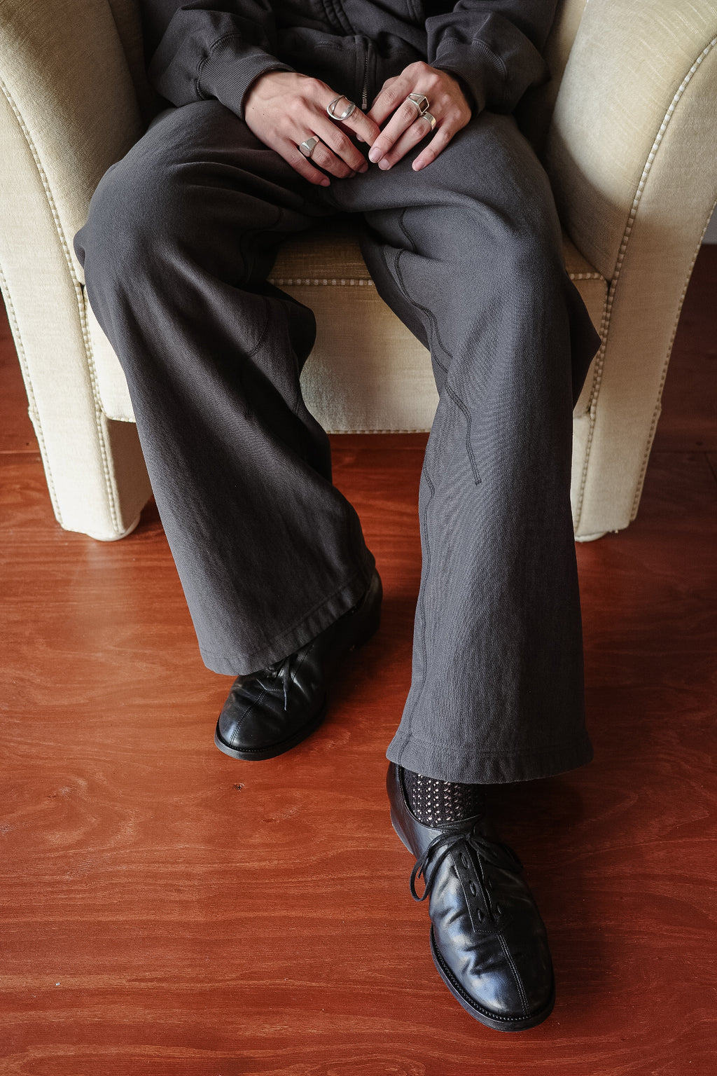 ULTERIOR FADED SILKY TERRY BAGGY SWEAT PANTS (The BORDER Edit.)