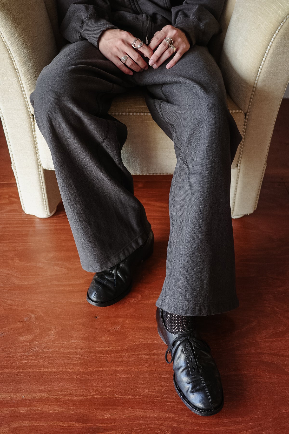 ULTERIOR FADED SILKY TERRY BAGGY SWEAT PANTS (The BORDER Edit.)