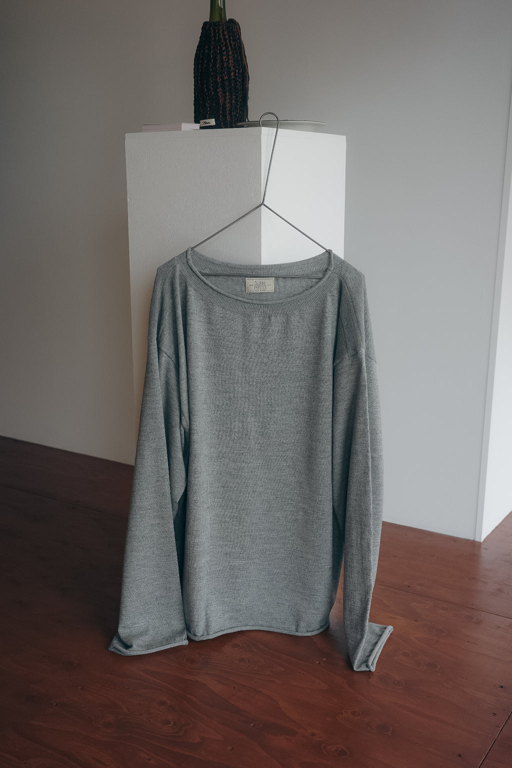 Nikki ESSENTIAL PIECES Suvin Wool Basque Shirt