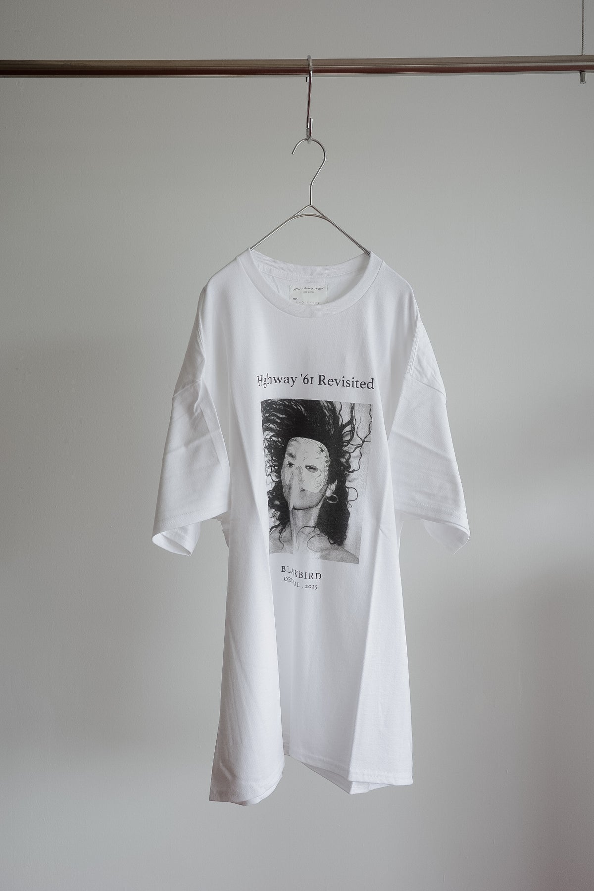 BLACKBIRD short sleeve cut sewn 01
