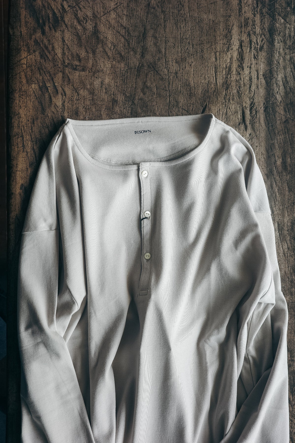 BISOWN CO/CA HENRY NECK CUT&SEWN
