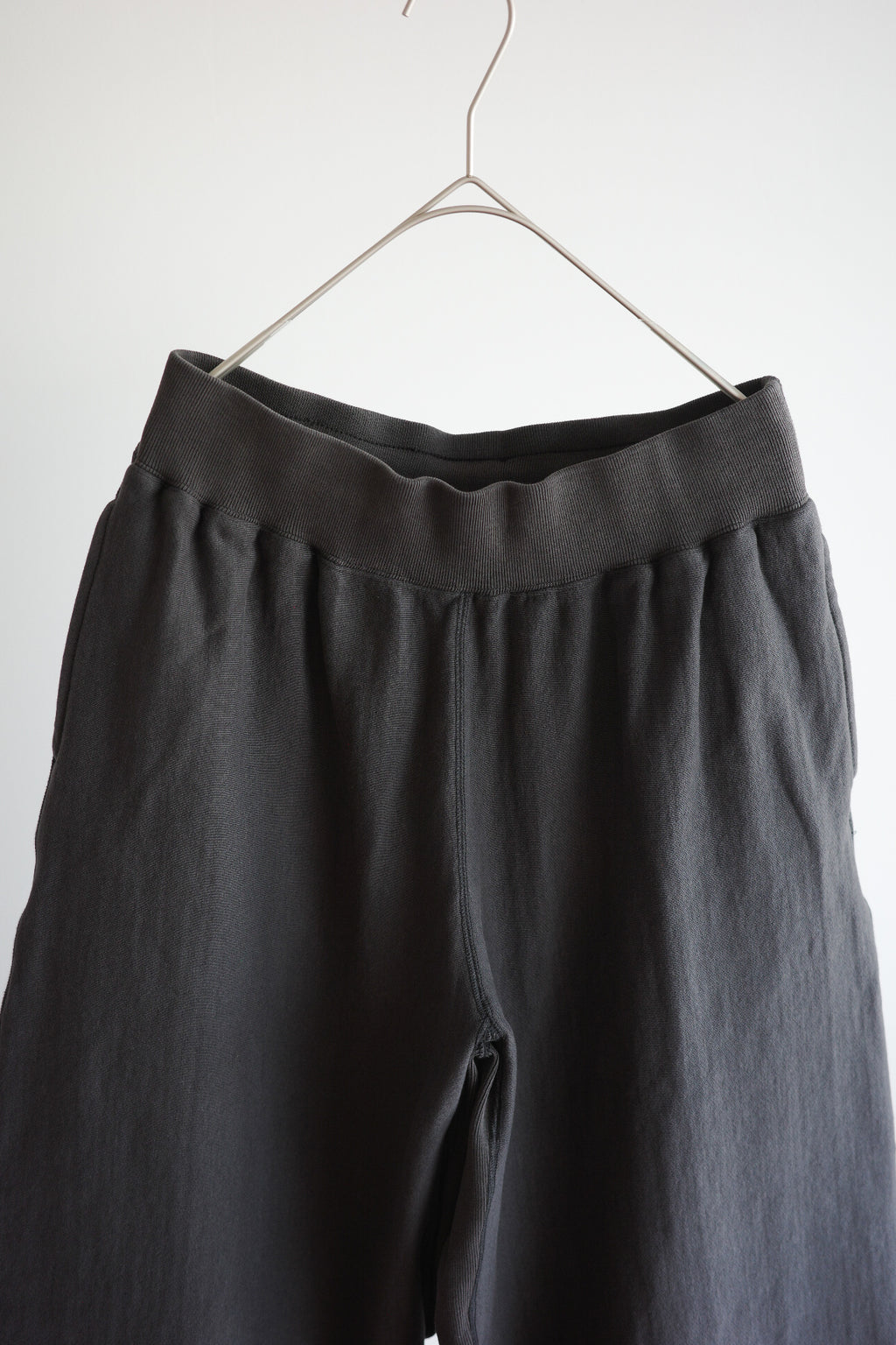 ULTERIOR FADED SILKY TERRY BAGGY SWEAT PANTS (The BORDER Edit.)