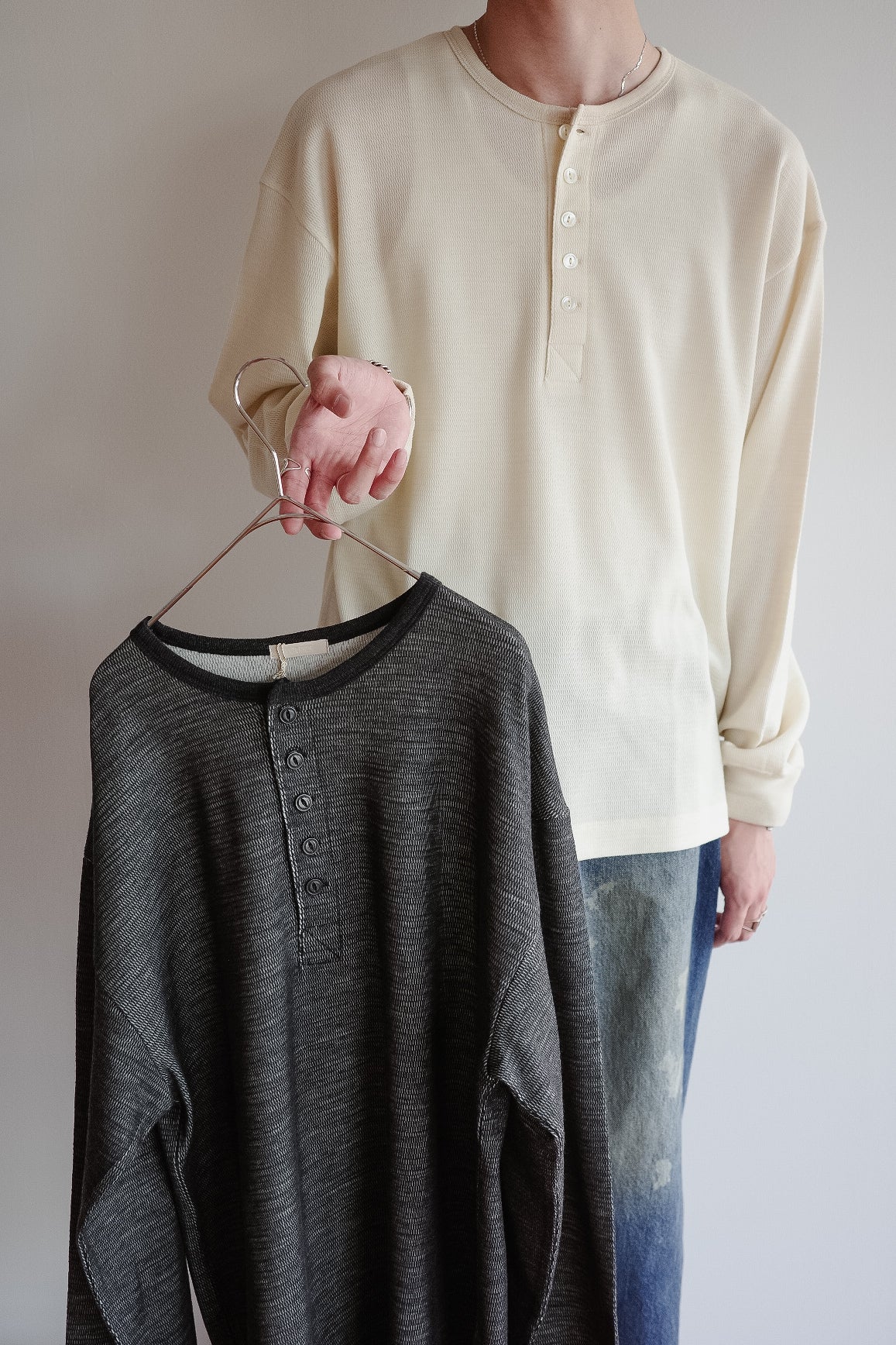 ULTERIOR W/C HONEYCOMB HENLEY-NECK TOP