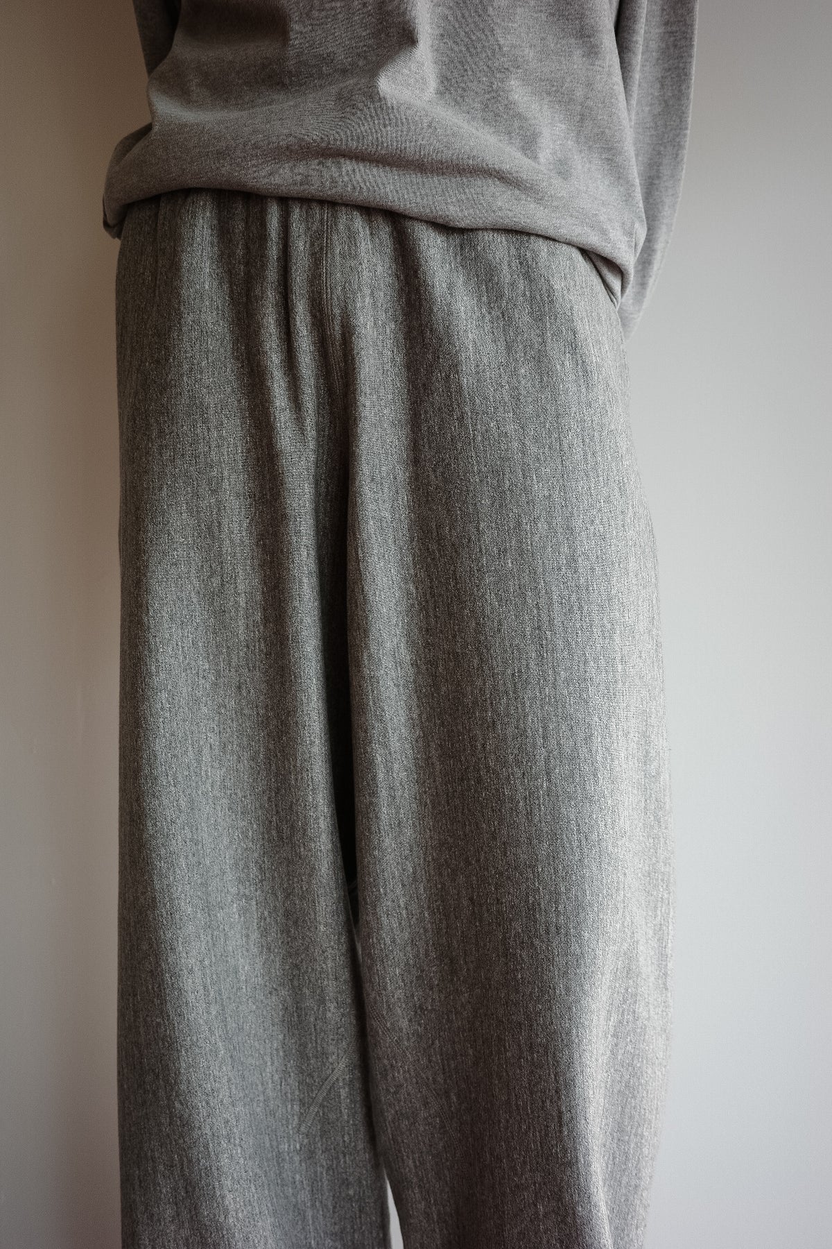 ULTERIOR FADED SILKY TERRY BAGGY SWEAT PANTS (The BORDER Edit.)