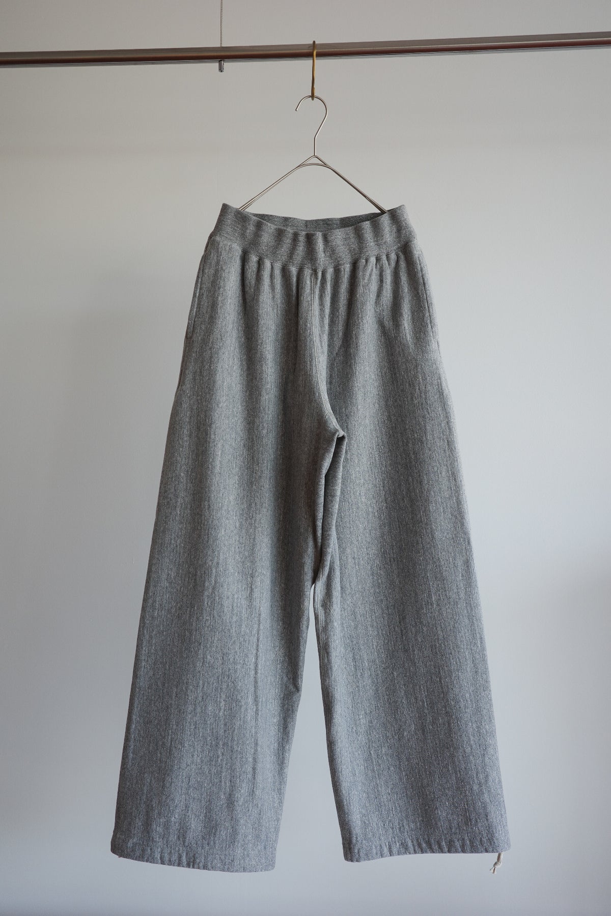 ULTERIOR FADED SILKY TERRY BAGGY SWEAT PANTS (The BORDER Edit.)