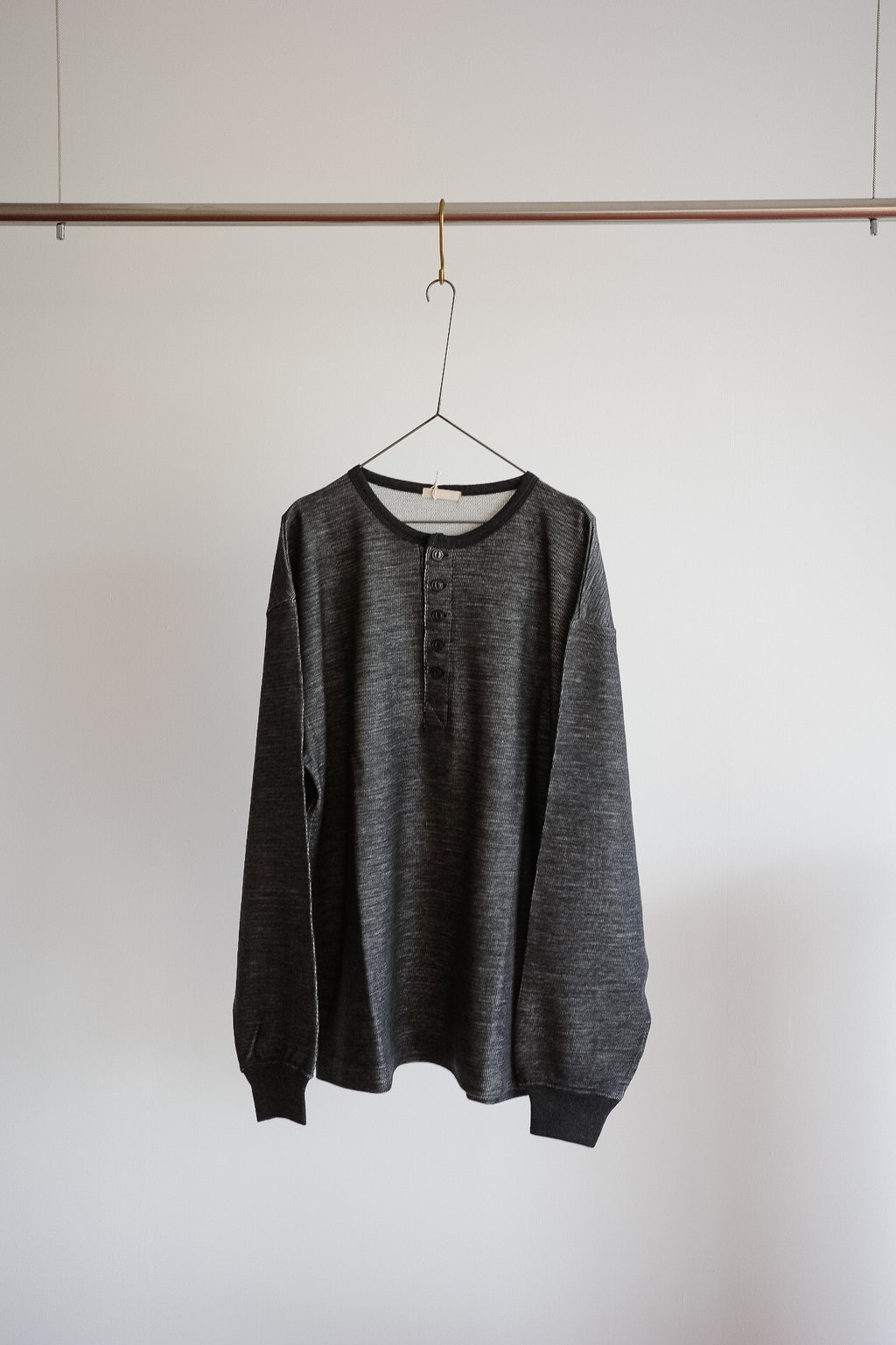 ULTERIOR W/C HONEYCOMB HENLEY-NECK TOP
