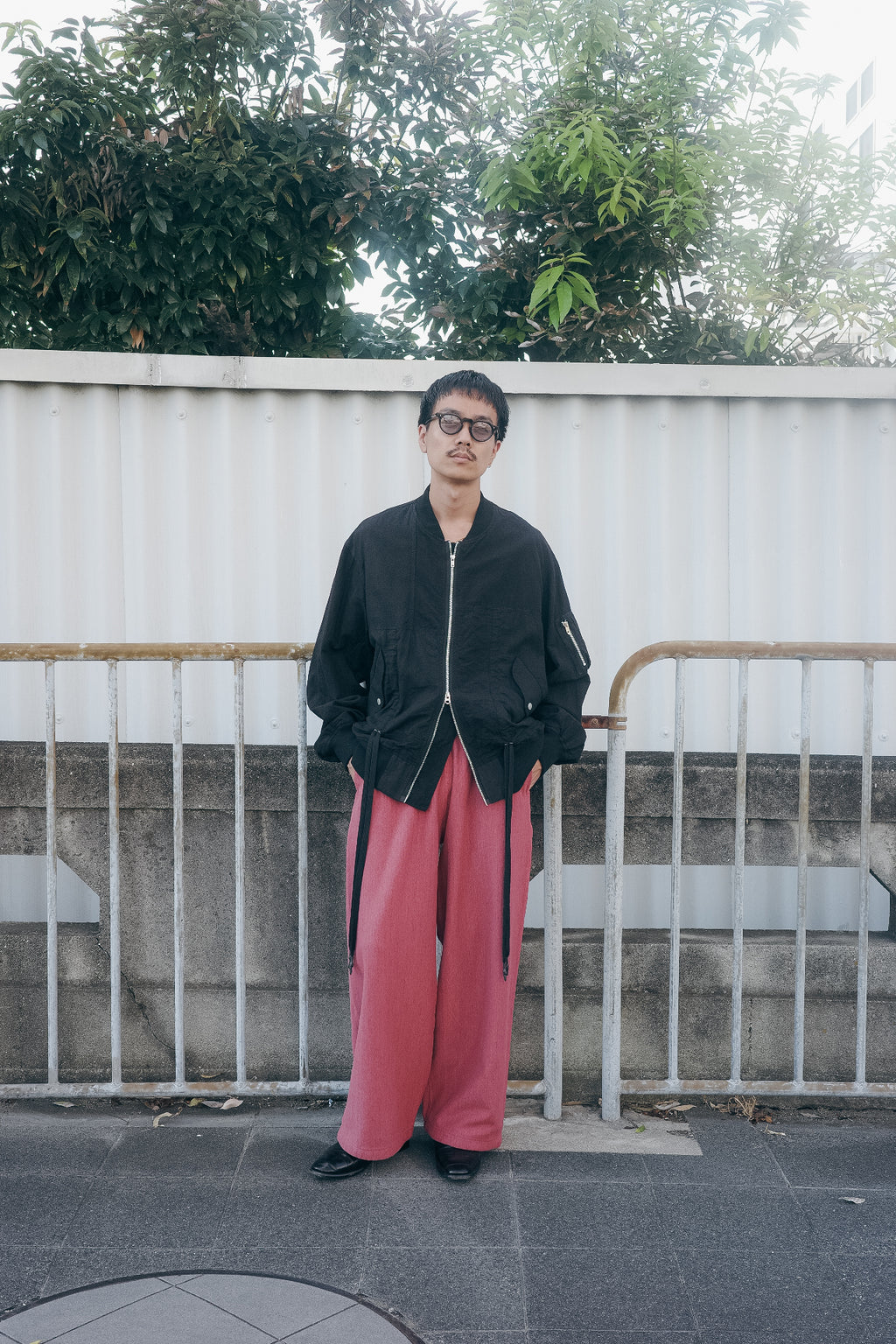 ULTERIOR FADED SILKY TERRY BAGGY SWEAT PANTS (The BORDER Edit.)