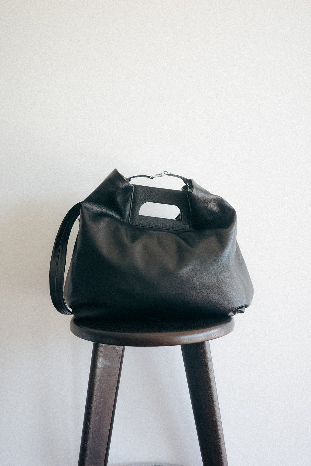 【10末-11頭 再入荷】CECCHI DE ROSSI MARKET NODO LEATHER