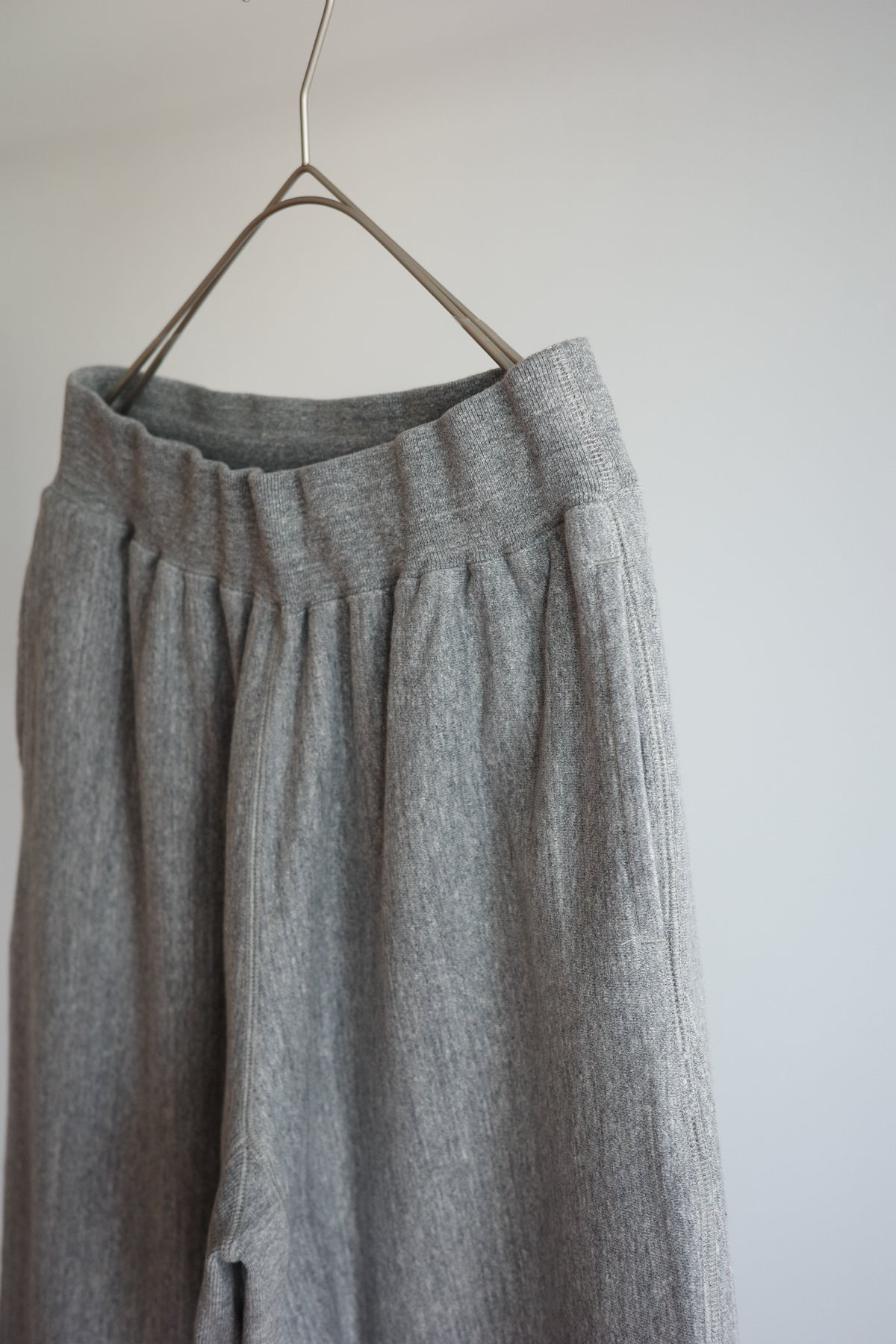 ULTERIOR FADED SILKY TERRY BAGGY SWEAT PANTS (The BORDER Edit.)