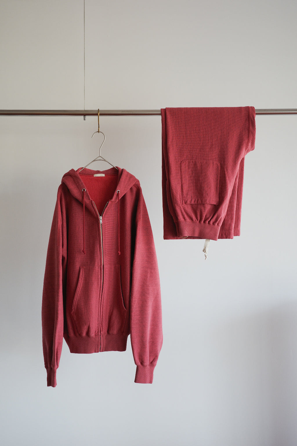 ULTERIOR FADED SILKY TERRY BAGGY SWEAT PANTS (The BORDER Edit.)