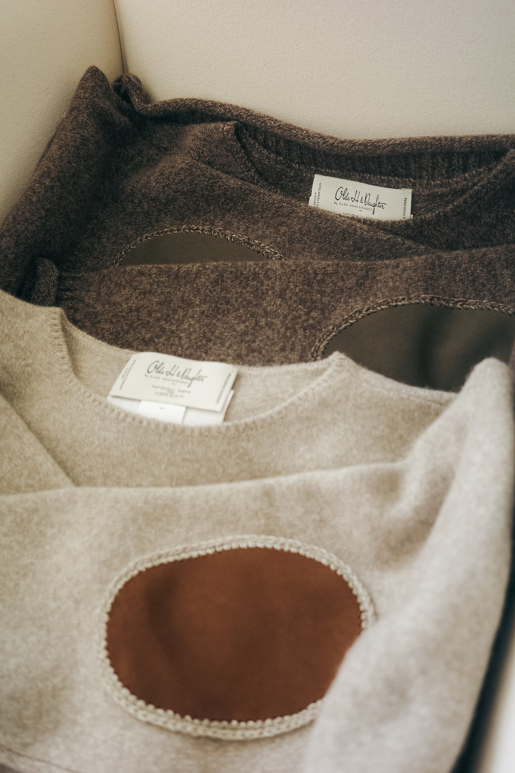 Olde H & Daughter WOOL/CASHMERE BOAT NECK P/O