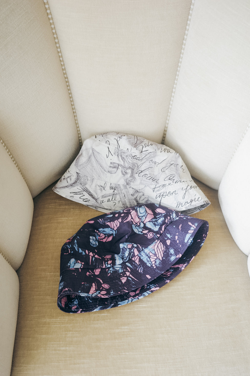 BLACKBIRD bucket hat