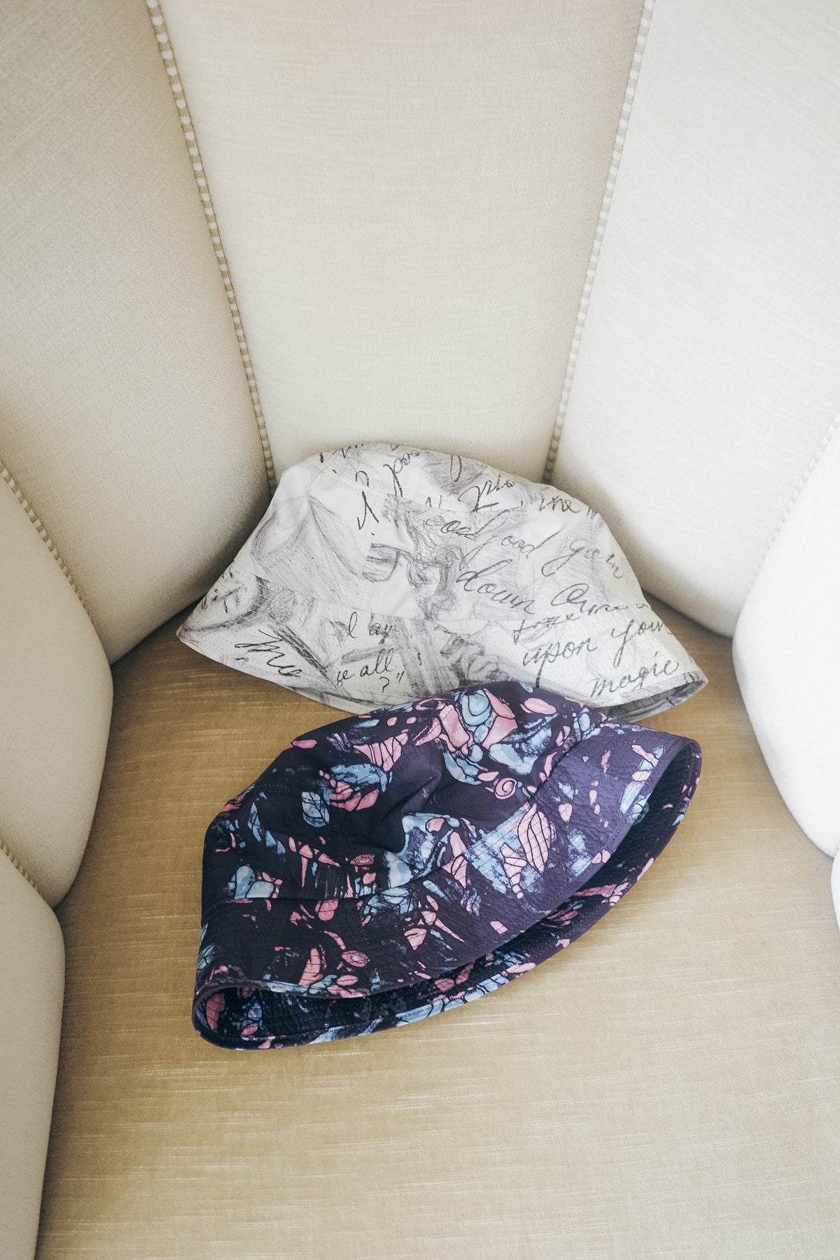 BLACKBIRD bucket hat