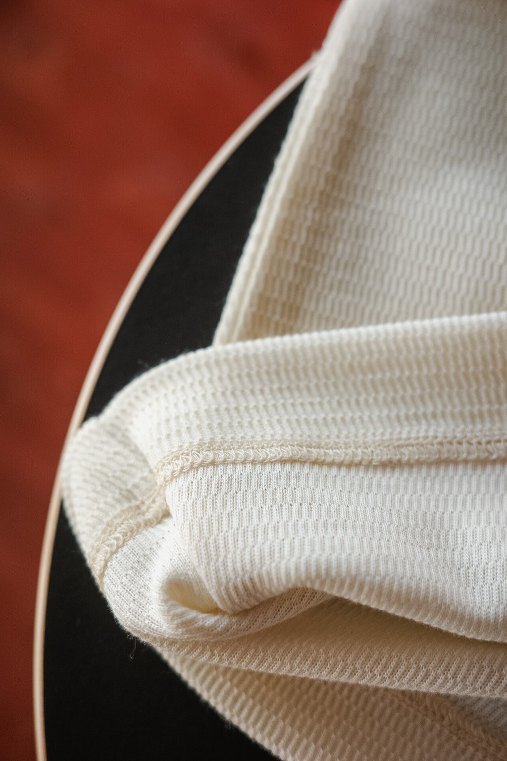 ULTERIOR W/C HONEYCOMB HENLEY-NECK TOP