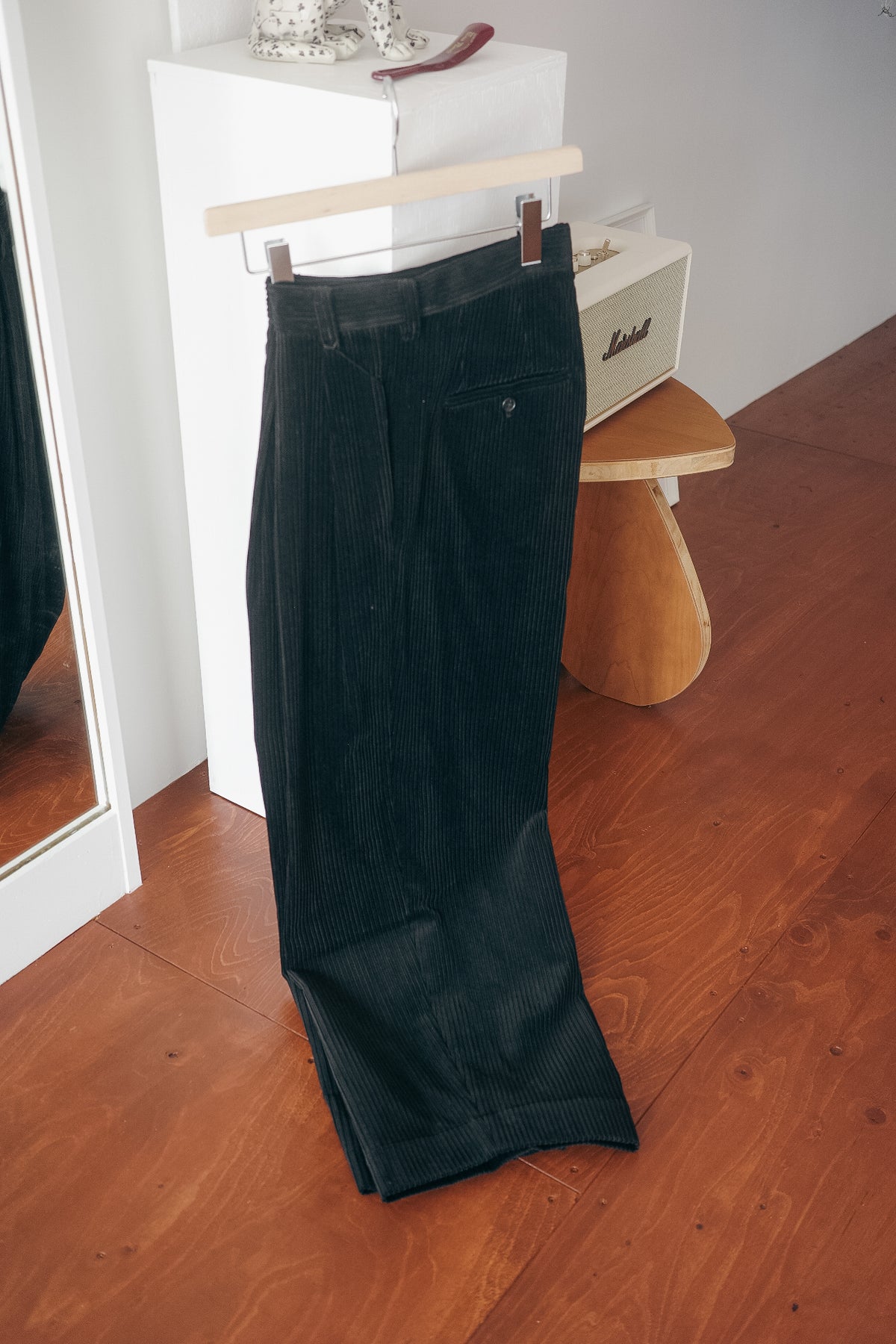 BISOWN MIXED-WALE CORDUROY 2-TUCK TROUSERS