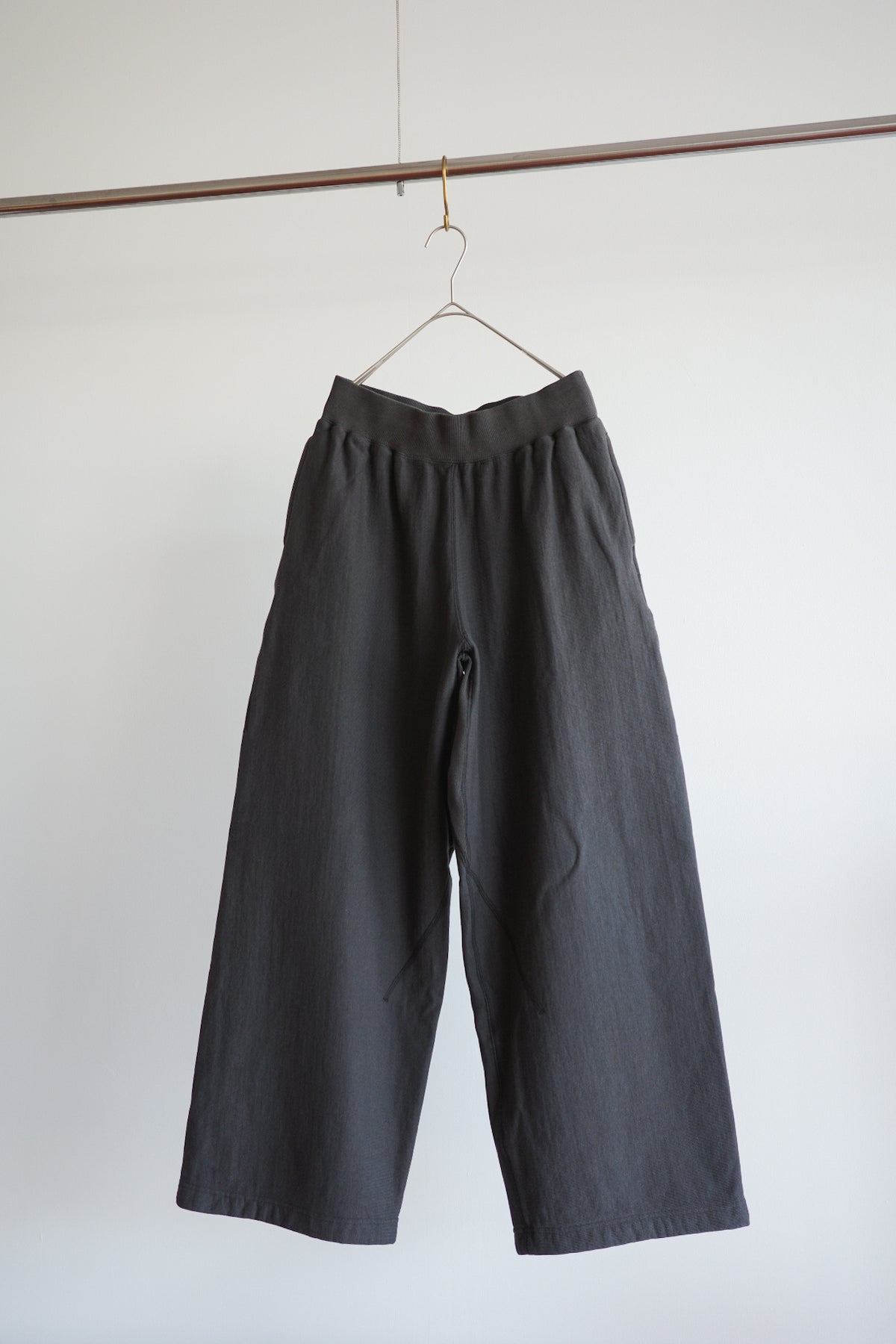 ULTERIOR FADED SILKY TERRY BAGGY SWEAT PANTS (The BORDER Edit.)