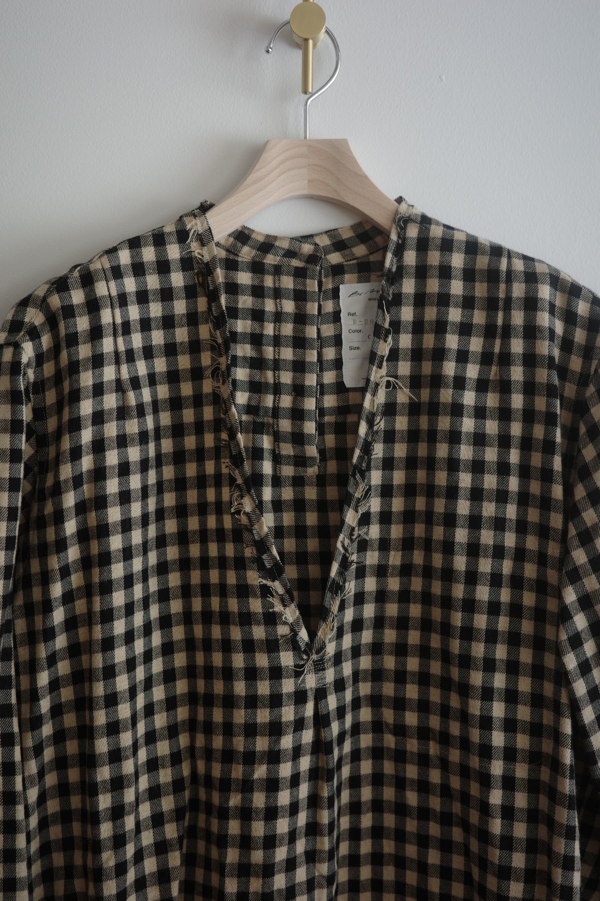 BLACKBIRD pullover shirt
