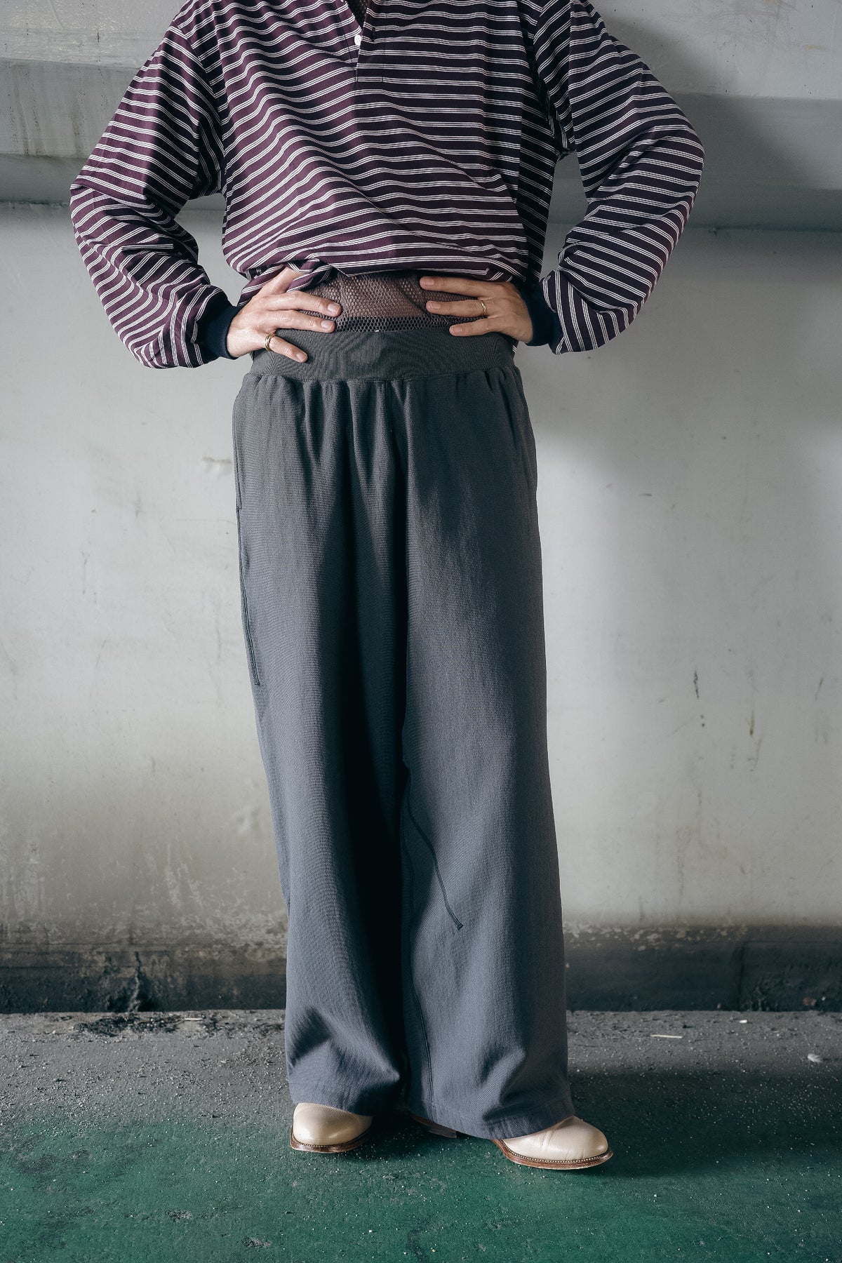 ULTERIOR FADED SILKY TERRY BAGGY SWEAT PANTS (The BORDER Edit.)